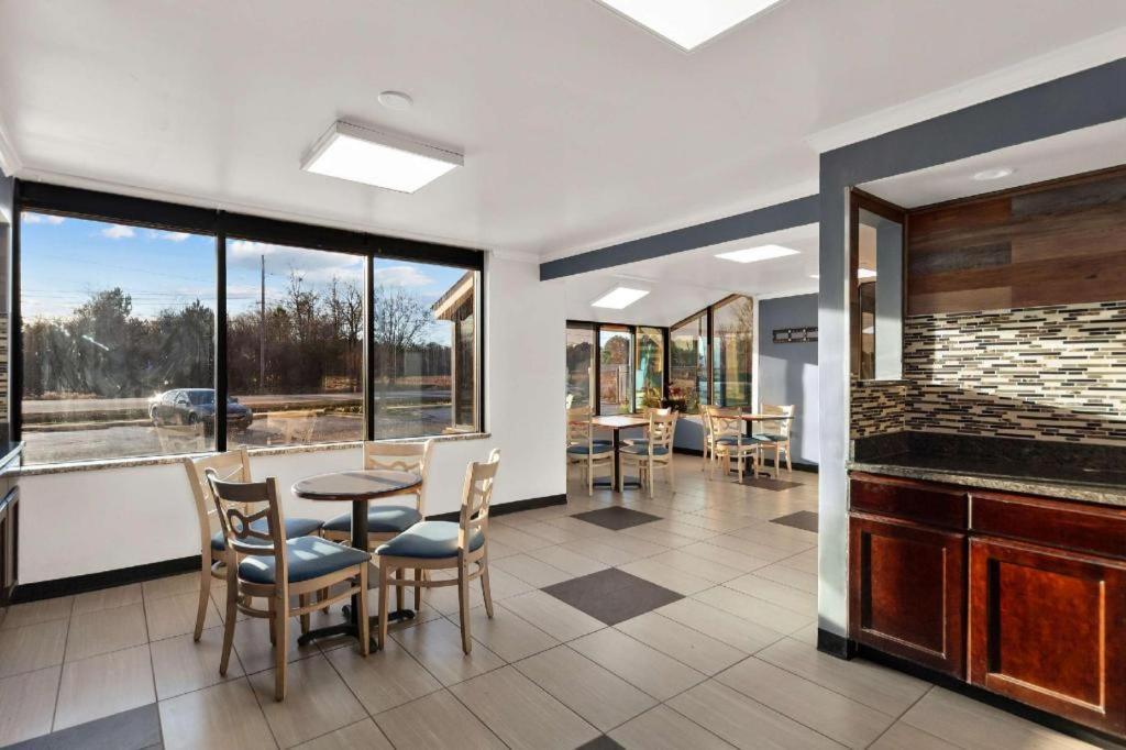 Rodeway Inn Lumberton Dış mekan fotoğraf