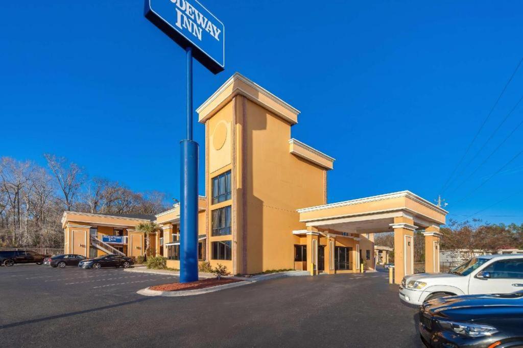 Rodeway Inn Lumberton Dış mekan fotoğraf