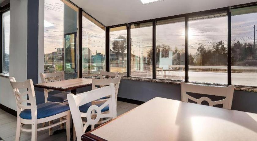 Rodeway Inn Lumberton Dış mekan fotoğraf