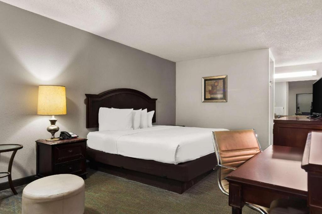 Rodeway Inn Lumberton Dış mekan fotoğraf