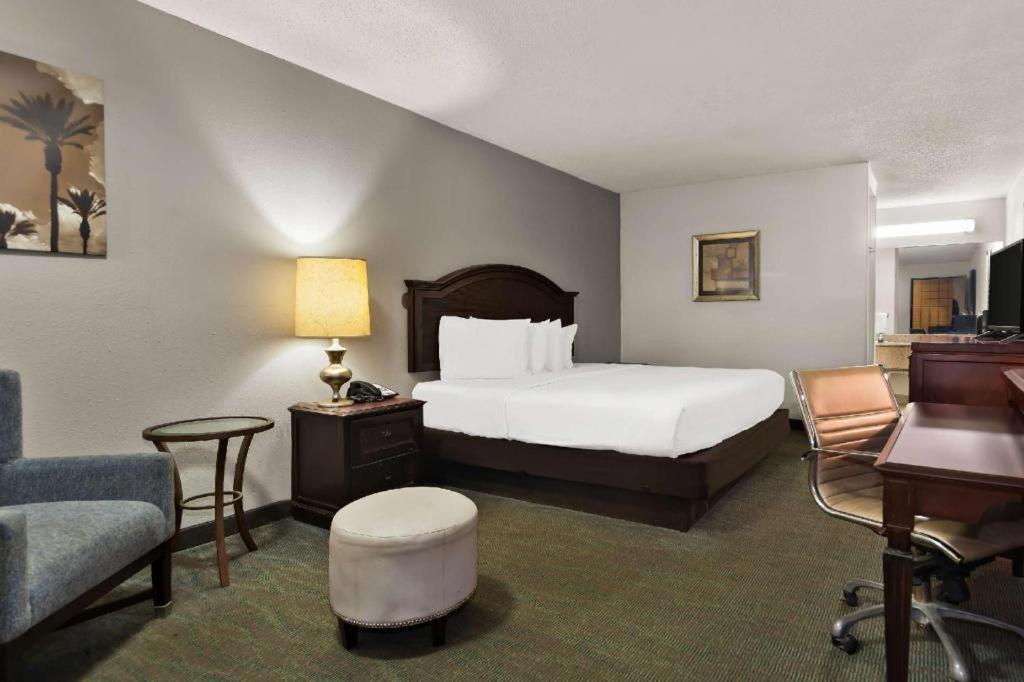 Rodeway Inn Lumberton Dış mekan fotoğraf