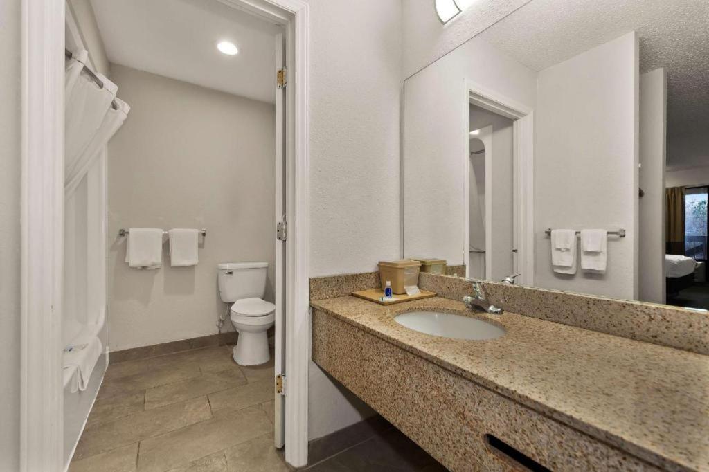 Rodeway Inn Lumberton Dış mekan fotoğraf